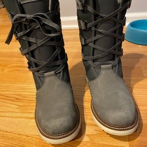 Helly Hansen winter snow boots